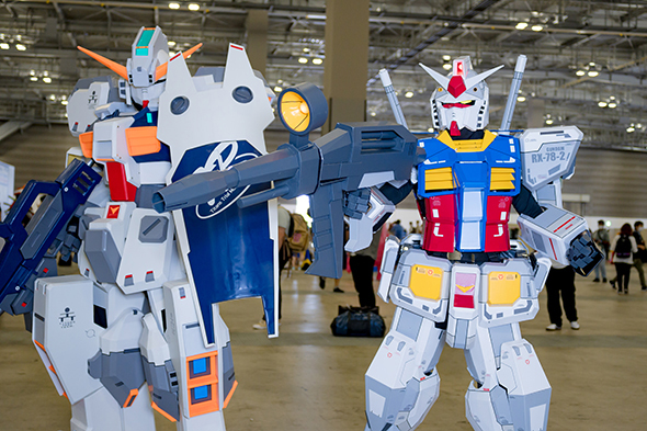 TR-1ヘイズル改とRX-78-2