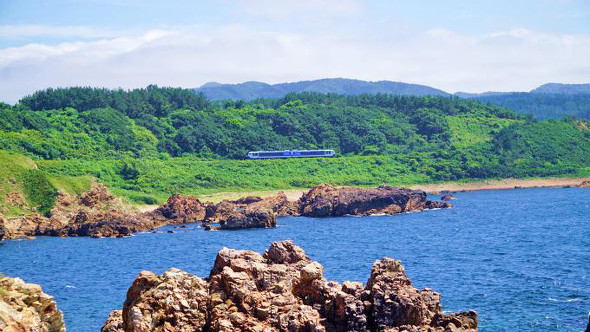 秋田の駅弁「秋田牛と白神まいたけ弁当」
