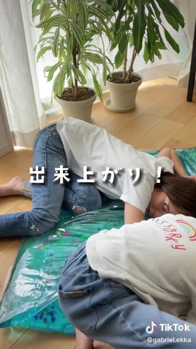 ヒヤッと気持ちいいプール