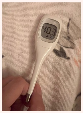 新型コロナ感染を報告する上原さくら