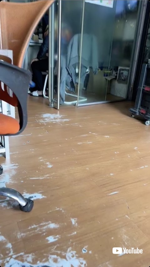 動画を回す飼い主