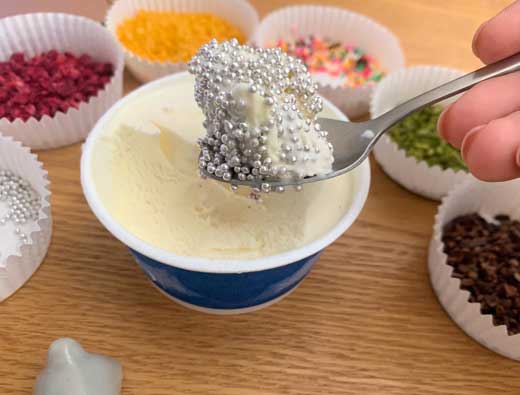 バニラアイス パーティー トッピング アラザン