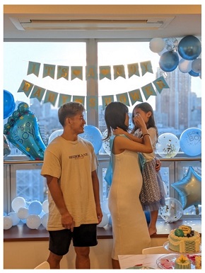 才賀紀左衛門と事実婚相手・絵莉さん、娘