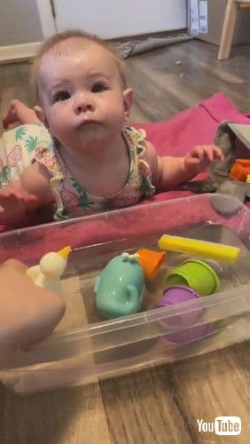 「Accidently Spraying Water Into My Baby's Face || ViralHog」