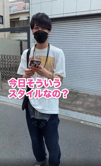 天然すぎる彼氏の行動を捉えた動画