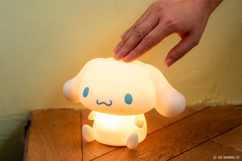 「シナモロール 20th お部屋ライトBOOK」