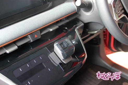 日産の軽BEV「サクラ」の内装