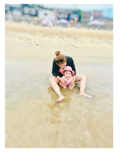 内山信二の妻と娘