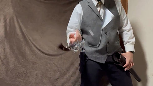 ガンプレイ・銃を指で回している