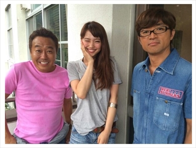 「ネリさまぁ〜ず」さまぁ〜ずと愛菜の3ショット