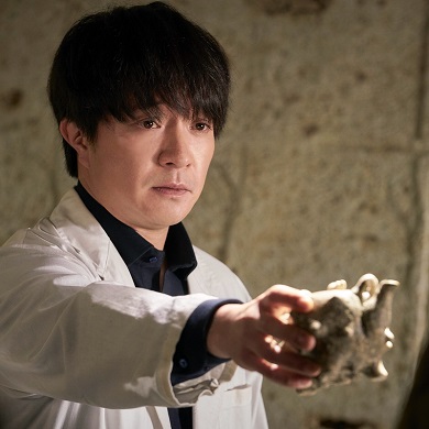 クジラ怪人役の濱田岳