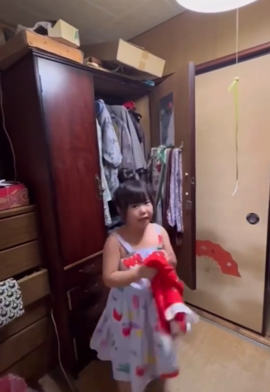 洋服をセレクト