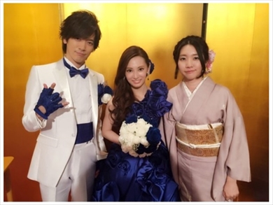 北川景子のブルードレス姿