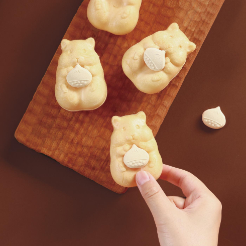 ハムスターモナカ秋限定・栗餡バージョン