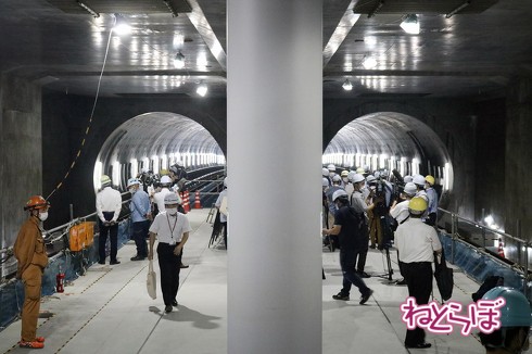 北大阪急行電鉄南北線延伸線の箕面船場阪大前駅ホーム階