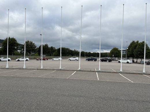 テスラ EV 電気自動車 ユーザー 不満 不具合 抗議活動 ノルウェー