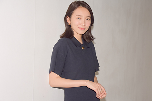 「夏へのトンネル。さよならの出口」で主演声優を務めた飯豊まりえ