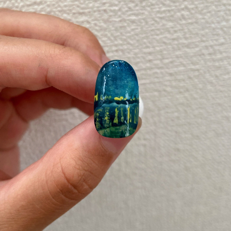 絵画モチーフのネイルチップがすてき