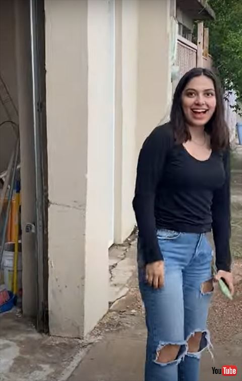 カメラに気付く