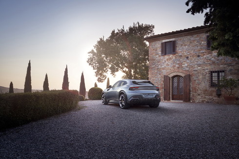 フェラーリ プロサングエ