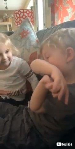 男の子と女の子