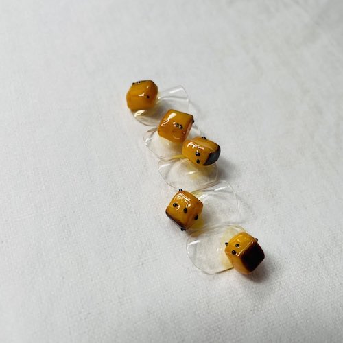 大学芋ネイルチップ縦の写真