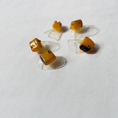 大学芋ネイルチップランダムの写真