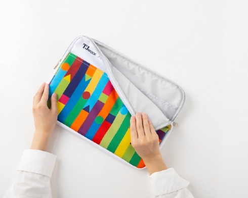 サクラクレパスの文具たち クーピー柄A4マルチケース BOOK