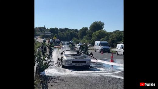 フェラーリ 事故 火災 フランス マルセイユ F355 ベルリネッタ