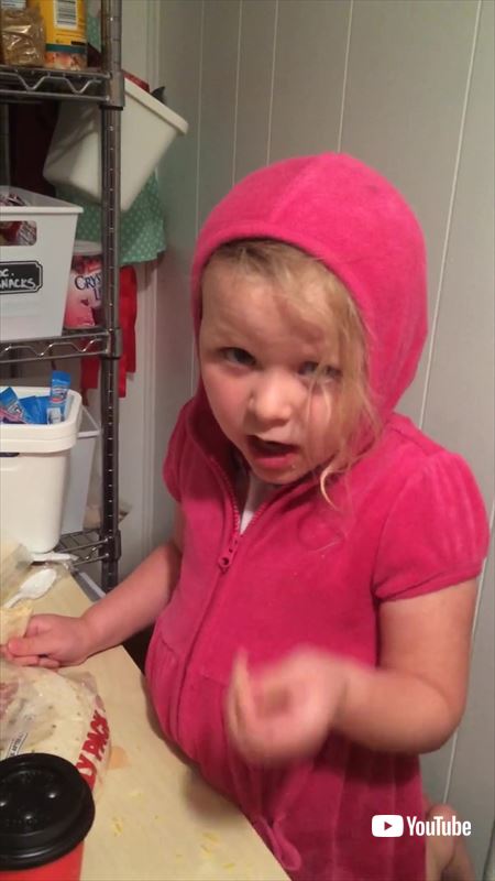 生意気なことを言う女の子