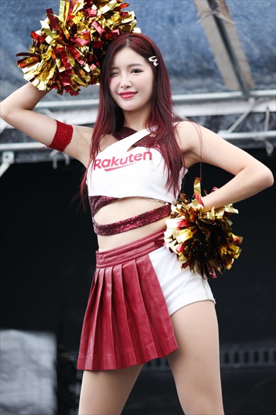 「楽天ガールズ」のユンシー、インルー、フェイフェイ