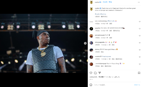 ステージに立つ59歳の米ラッパー・クーリオ