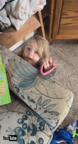 「Kid Creates Ashen Chaos in the Living Room || ViralHog」