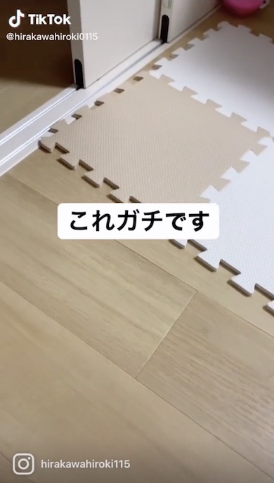 寝室へと進んでいく写真