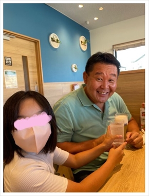 花田虎上と花田倉実の夫婦ショット