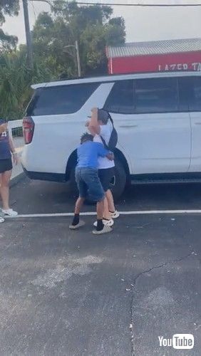 「Son Meets up with Video Game Friend After 4 Years || ViralHog」