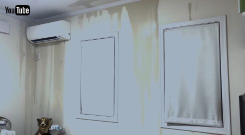 水浸しになった部屋を案内する中川翔子