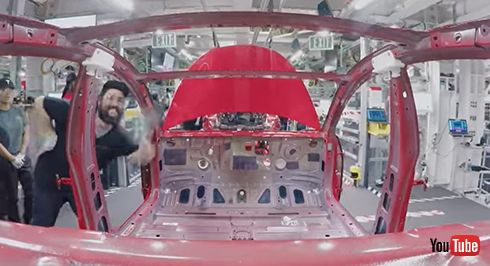 テスラの工場でModel 3ができるまでを紹介