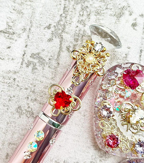 魔法少女の変身アイテム・アトマイザー別角度