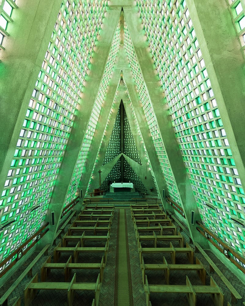 美しい廃墟写真