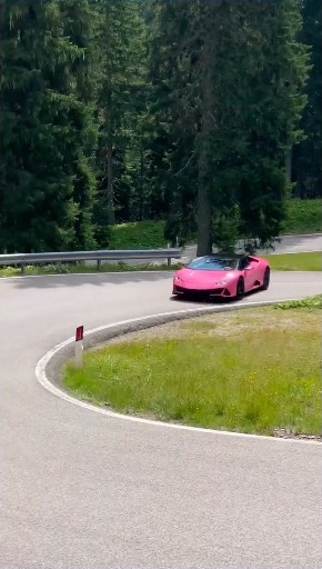 ランボルギーニ ドリフト 峠 溝落とし ウラカン EVO