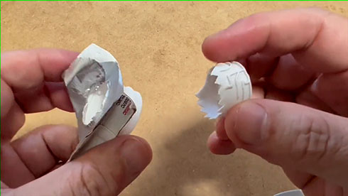 紙パックのふた・ギザギザのパーツ