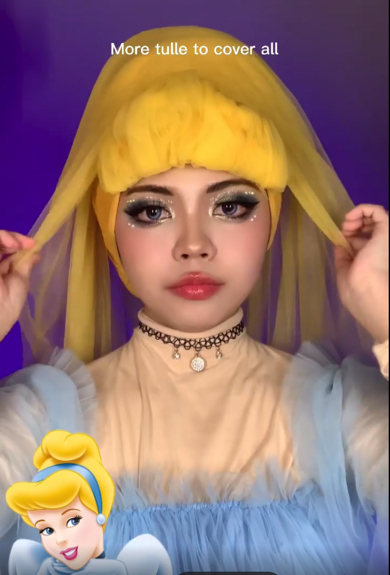 ヒジャブで作るディズニープリンセスのヘアスタイル