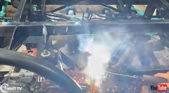 溶接もイイ感じ（？）