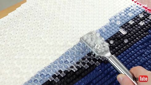 レゴでマグロ解体ショーを再現　細部まで作り込んだコマ撮り動画が本物みたいな見応え