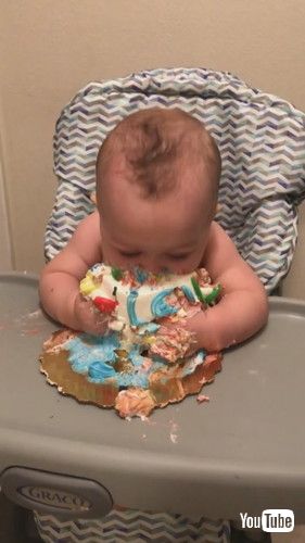「Son's First Birthday Smash Cake || ViralHog」