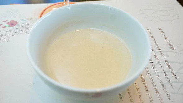 えちごトキめきリゾート雪月花「シェ・トヤのソムリエおすすめ、ワインコース」（乗車・食事付きプラン2万4800円）