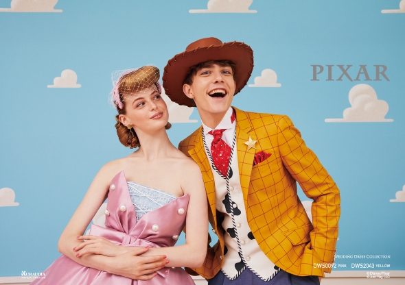 ボー・ピープのドレス＆ウッディのタキシードの画像