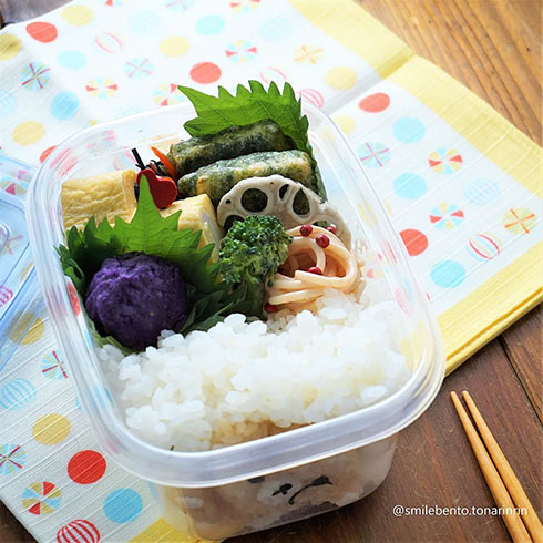 リラックマのキャラ弁・上から