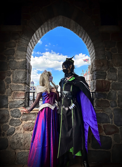 眠れる森の美女のオーロラ姫を再現した仮装ドレスがすごい